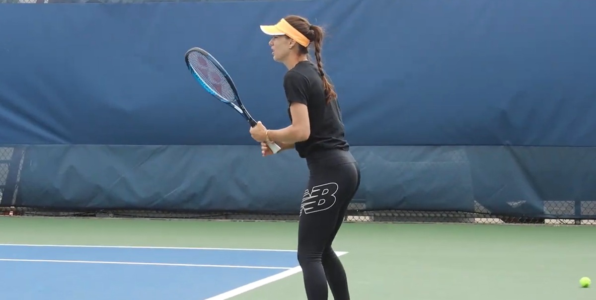 Gestul-Soranei-Cirstea-la-antrenamentul-de-la-Hong-Kong.jpg