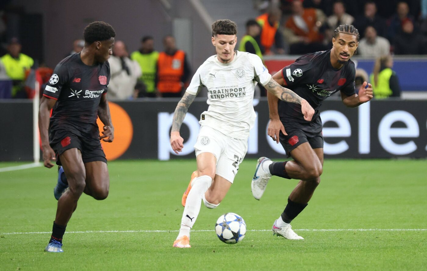 I-au-„furat-lui-Dennis-Man-assist-ul-la-VAR-Reactia-olandezilor-despre-executia-romanului-din-Champions-League-1400x889.jpg