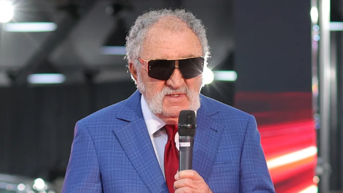 Ion-Tiriac-a-decis-demolarea-cladirii-ruina-a-fostei-fabrici-Granitul.-Terenul-va-putea-fi-folosit-pentru-afaceri-imobiliare-de.jpg