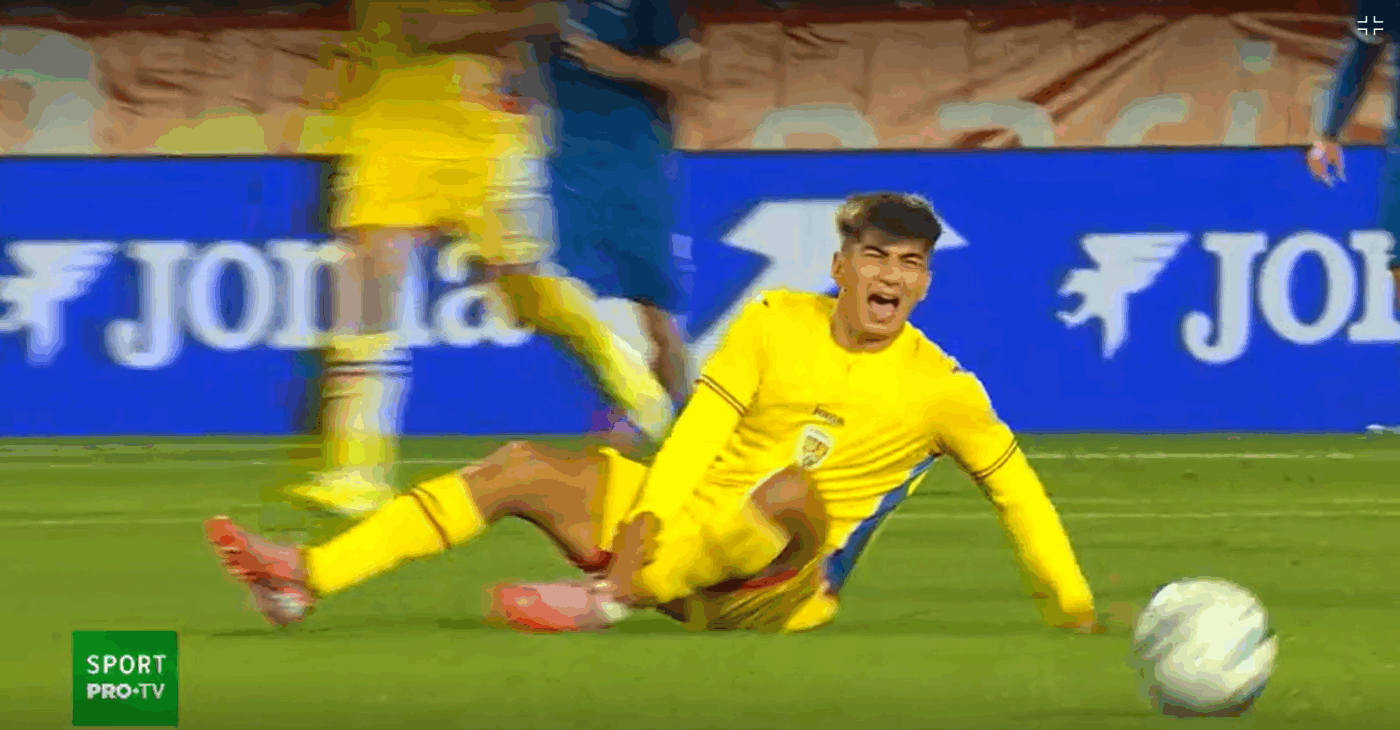 Lovitură grea pentru Dinamo! Alexandru Musi s-a accidentat grav și a ieșit cu targa din meciul României U21
