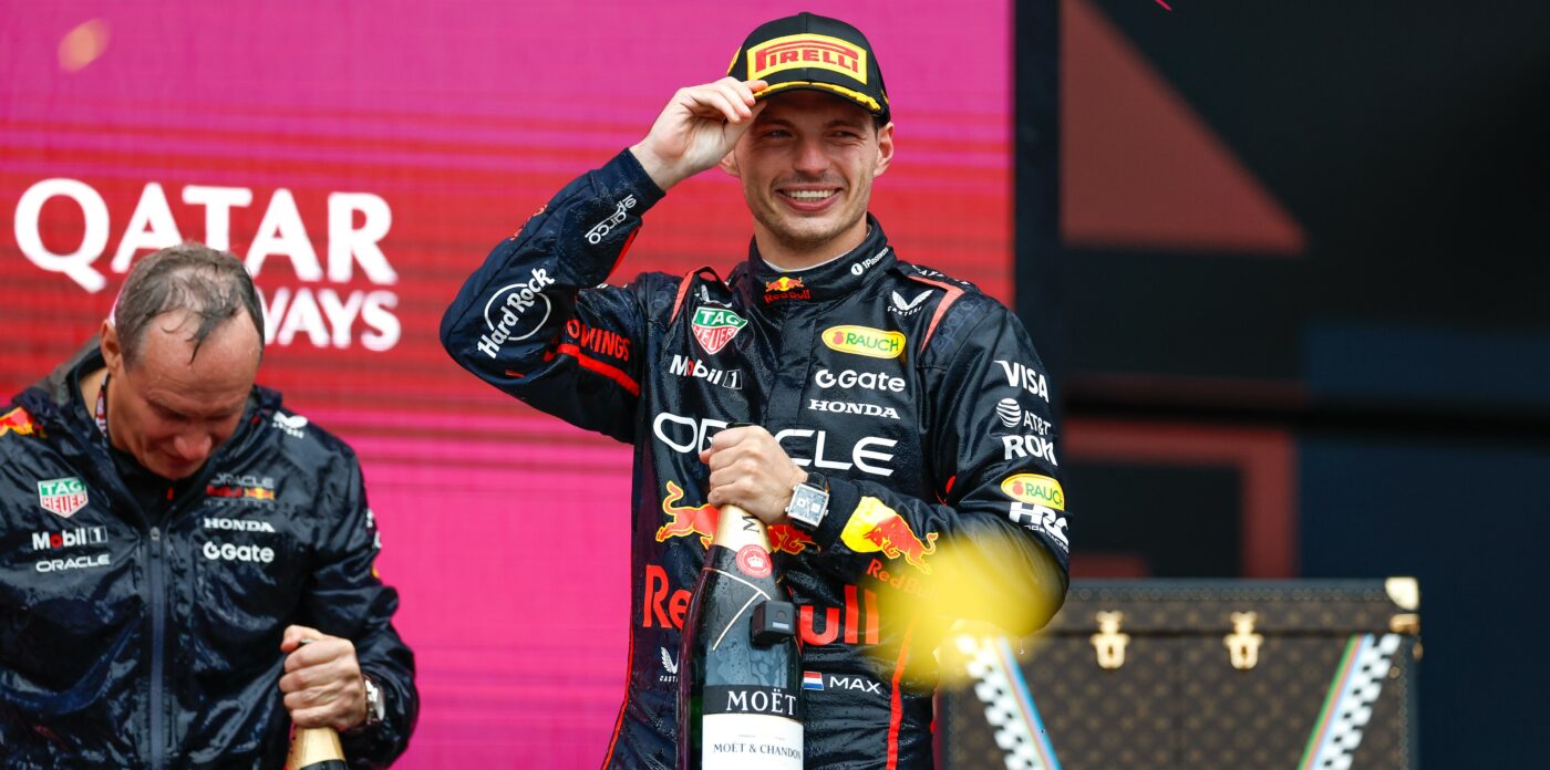 Max-Verstappen-a-castigat-Marele-Premiu-al-Statelor-Unite-si-se-incinge-cursa-pentru-titlu-in-Formula-1-1400x696.jpg