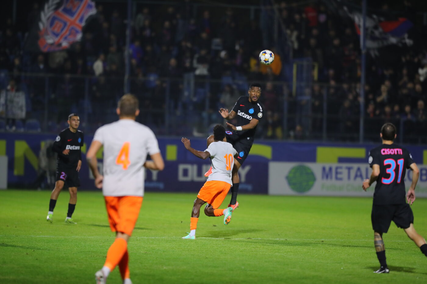 Metaloglobus – FCSB 2-1, în etapa 13 din Superliga. Deja nu mai e glumă: campioana pierde și cu „lanterna roșie”!