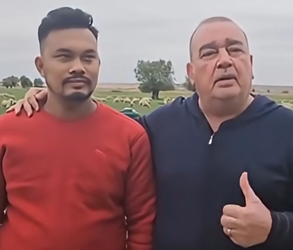 Milionarul Gigi Nețoiu, mesaj manifest de lângă nepalezul de la ferma sa: „Noi, românii, ne-am învățat să fim boieri”. EXCLUSIV