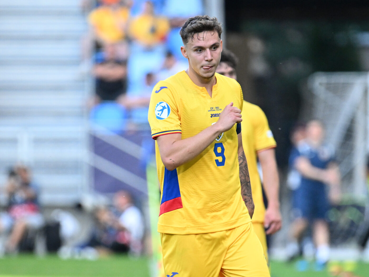 Miză de milioane pentru Louis Munteanu, la primul meci ca titular la națională. „Foarte important pentru binele lui. A avut un blocaj”. EXCLUSIV