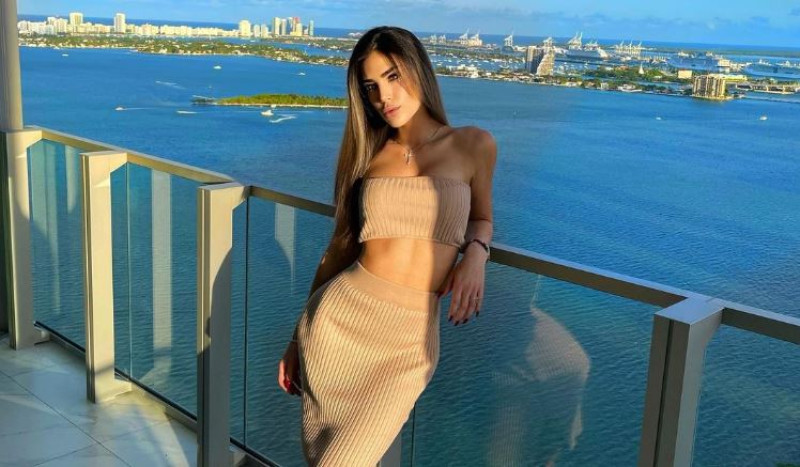 Moştenitoarea imperiului lui Ion Țiriac i-a pus pe arabi pe jar! Apariția în bikini a fiicei magnatului, în sportul preferat de bogătaşi