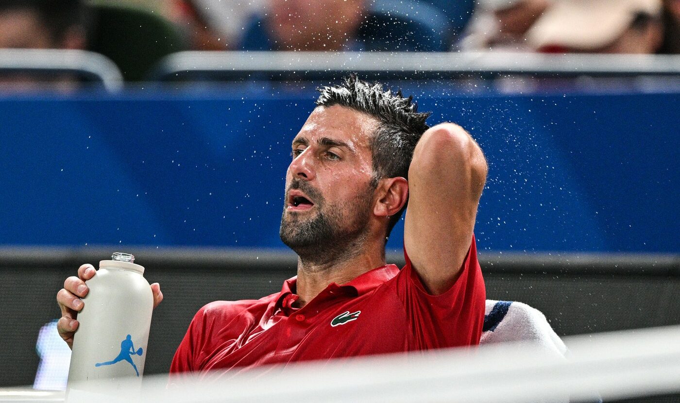 Novak-Djokovic-si-a-pierdut-cumpatul-la-Shanghai-si-a-urlat-„La-ce-te-uiti-nenorocitule-e1759923418607.jpg