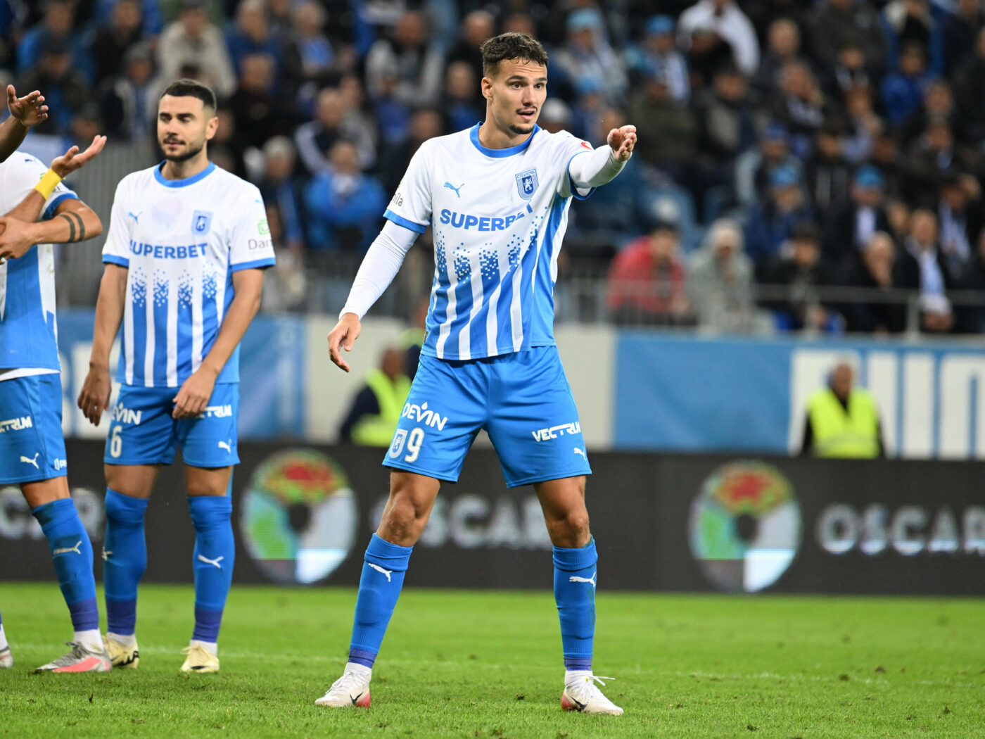 Palestinianul Al Hamlawi, arbitrat de o brigadă din Israel, la meciul Universitatea Craiova – FC Noah, din Conference League