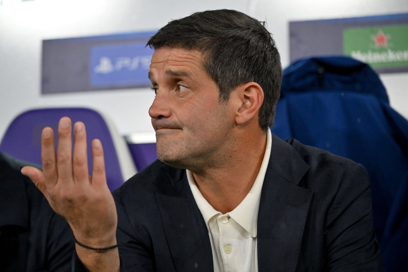 Prima-reactie-a-lui-Cristi-Chivu-dupa-victoria-zdrobitoare-din-Champions-League-„E-un-bastard-si-aduce-lucruri-rele.jpg