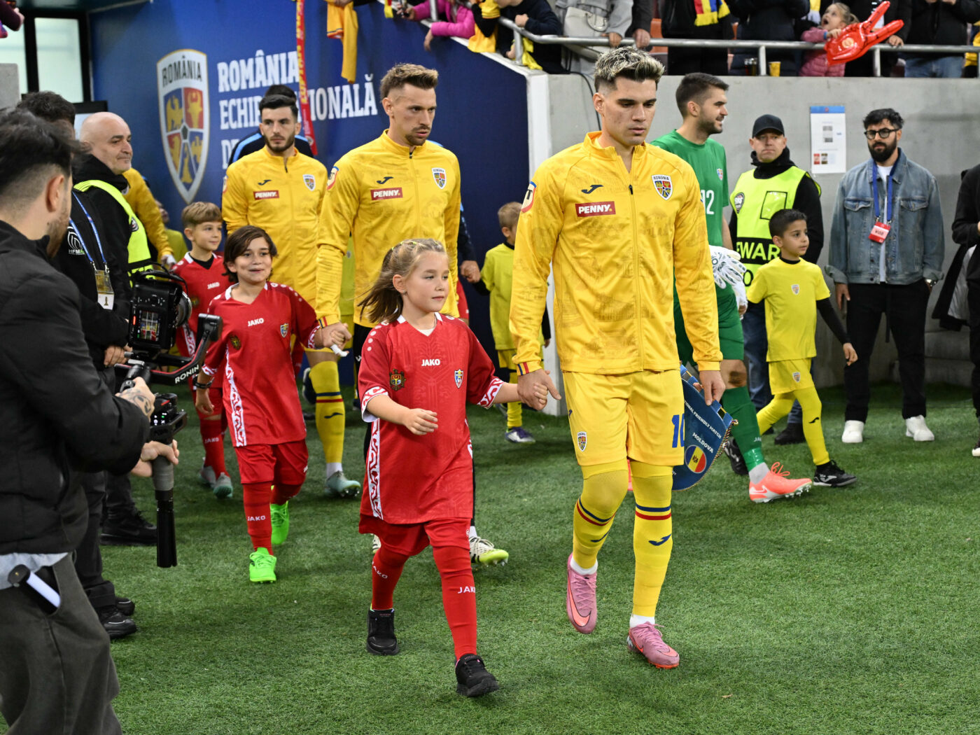 ROMANIA-MOLDOVA-AMICAL-9.10.2025-3-1400x