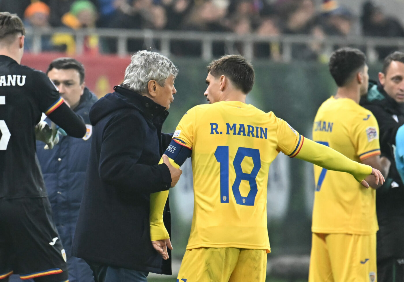 Razvan-Marin-ii-da-peste-nas-lui-Mircea-Lucescu-„Ma-astept-sa-fiu-titular-Mi-am-castigat-acest-statut-scaled-e1760532683903-1400x977.jpg