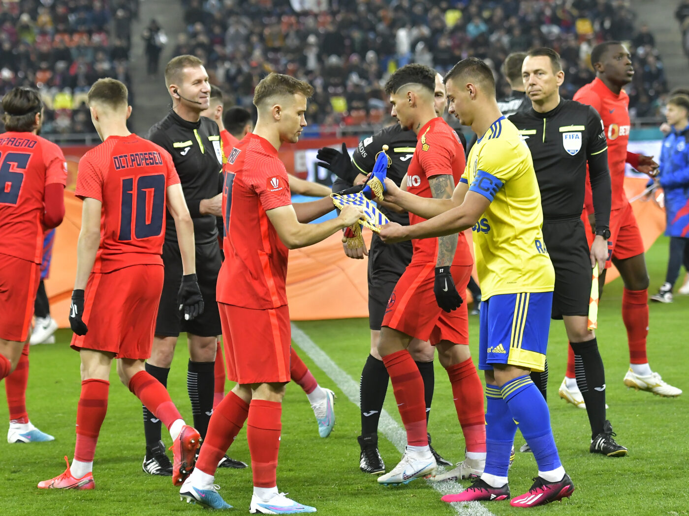 S-a întors pe teren după 14 luni. S-a încheiat coșmarul pentru fotbalistul curtat de FCSB și convocat de Edi Iordănescu la echipa națională. EXCLUSIV