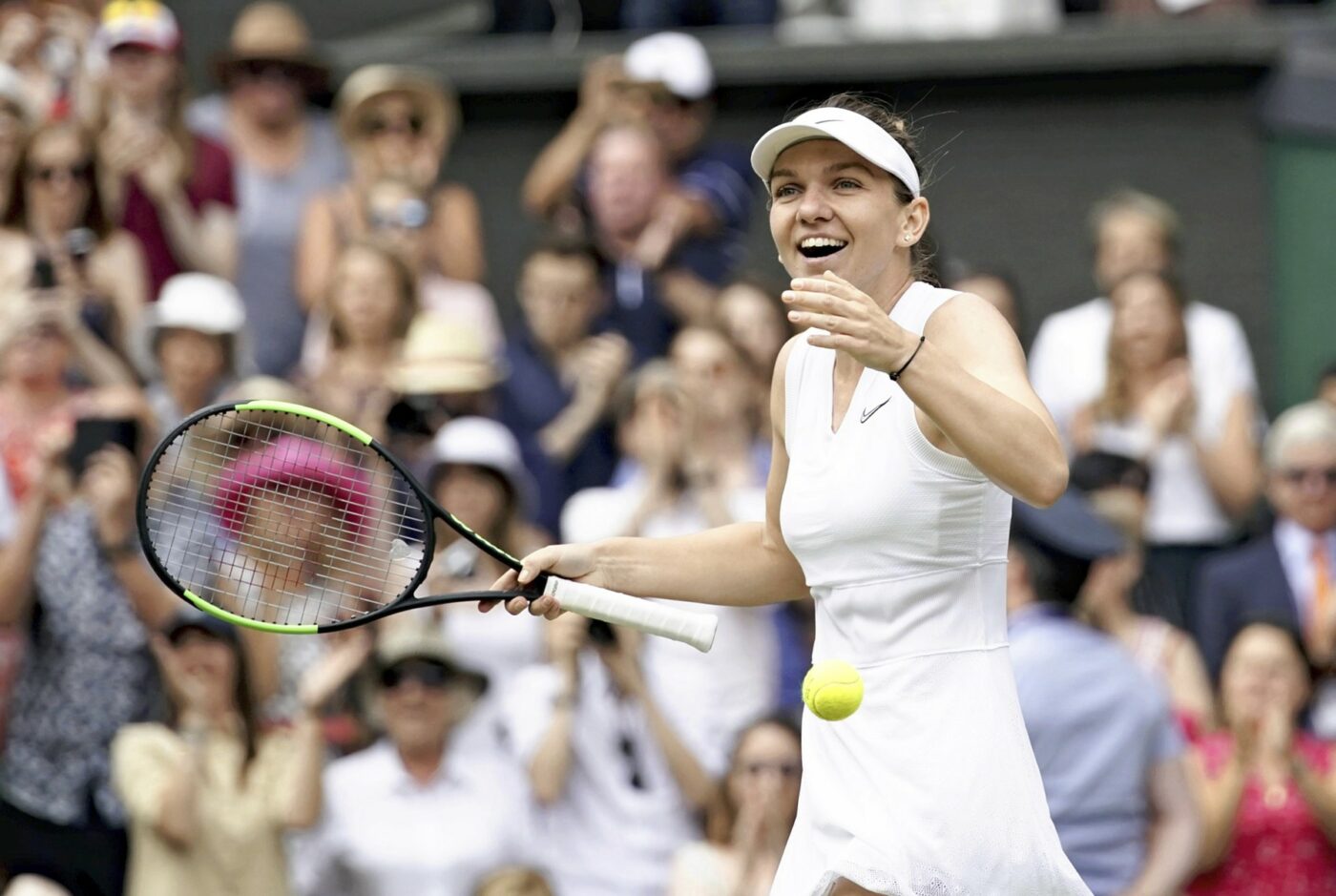 Simona-Halep-a-facut-peste-40.000.000-de-dolari.-Pe-ce-loc-se-afla-in-clasamentul-bogatiei-si-cine-a-depasit-o-substantial-2-1400x939.jpg