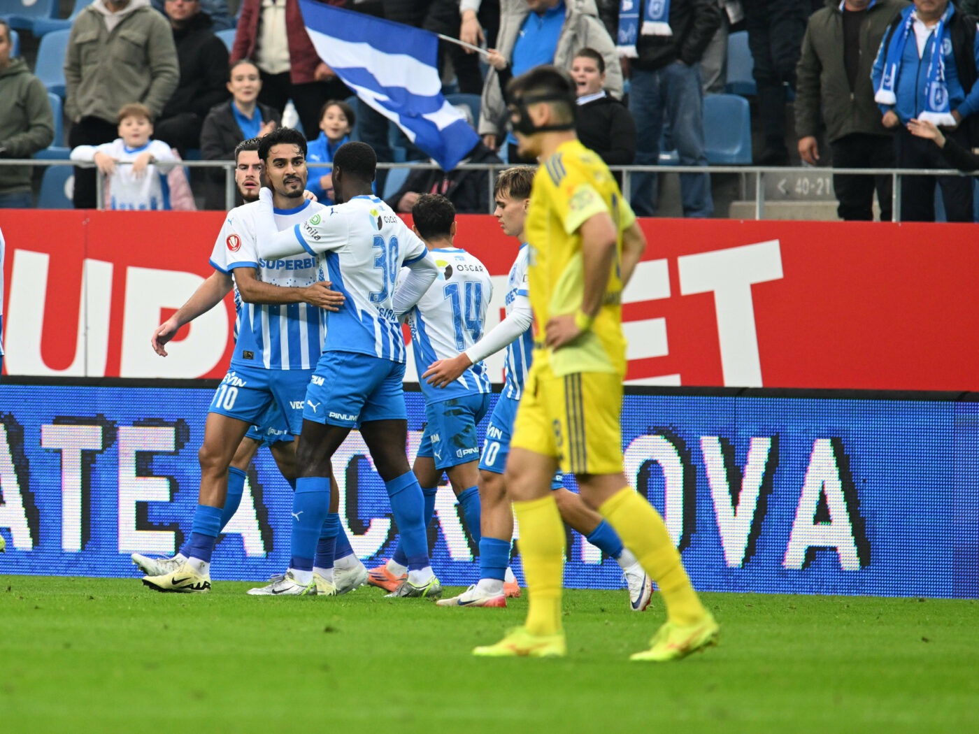 Universitatea Craiova – Unirea Slobozia 3-1, în etapa 13 din Superliga. Oltenii se apropie la un punct de liderul Botoșani