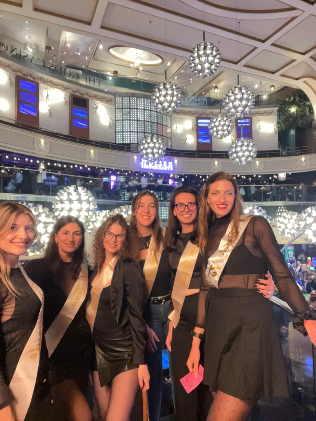 Ancuța Bodnar, multiplă campioană olimpică, mega surpriză pentru colega Amalia Bereș. „I-am organizat la Londra o excursie a burlăcițelor”. EXCLUSIV