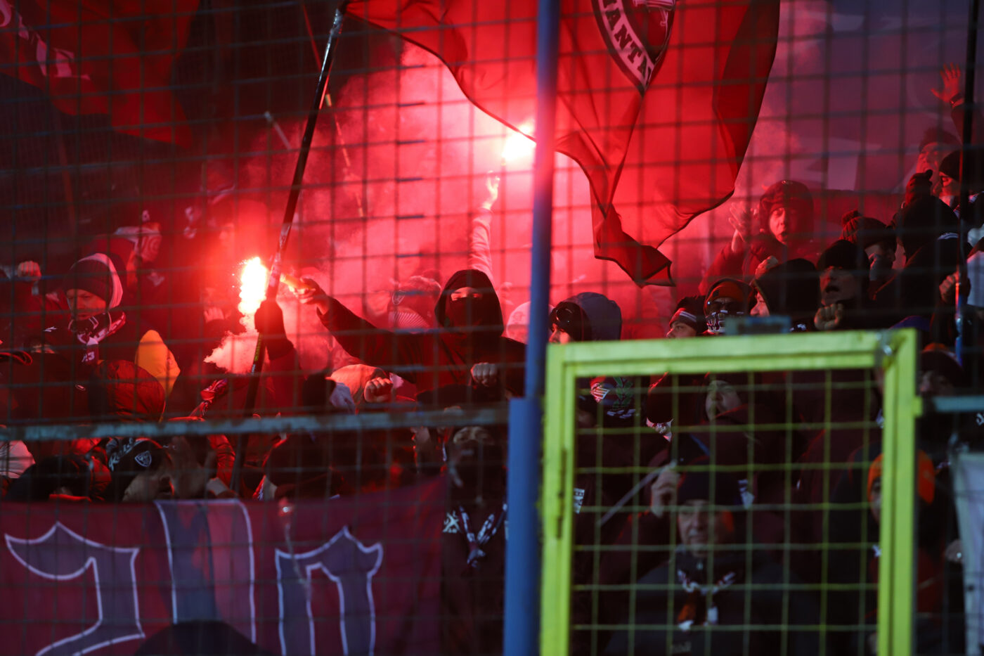 Câte bilete au cumpărat deja fanii giuleșteni din cota alocată de 7.000 de tichete la derby-ul Dinamo – Rapid. EXCLUSIV