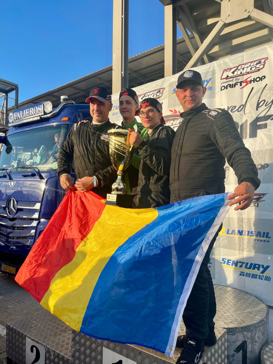 Trei români s-au descurcat admirabil la Drift Kings Nations Cup în Grecia