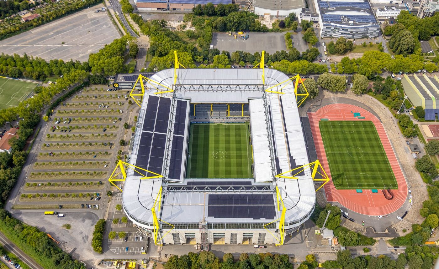Au crezut că nu văd bine! Au pus cea mai mare instalație fotovoltaică din lume de pe acoperişul unui stadion şi au dat lovitura la factură