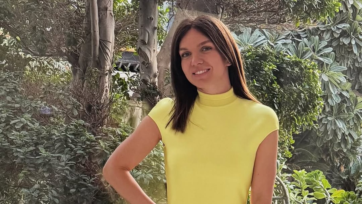Cat-costa-tinuta-Simonei-Halep-de-la-Dubai.jpg