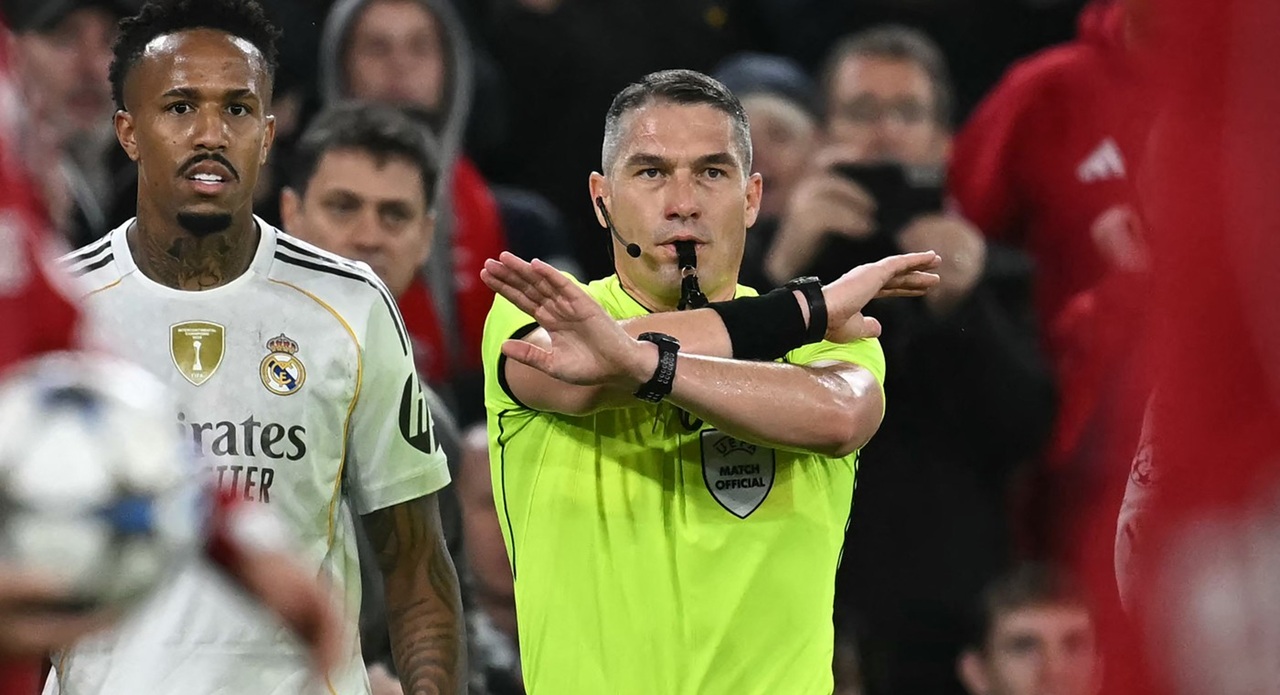 Ce decizie a luat Istvan Kovacs la Liverpool – Real Madrid, în Liga Campionilor! Jucătorii au rămas mască după ce românul a revenit de la monitorul VAR