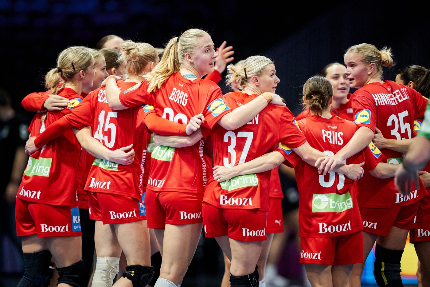 Cine-sunt-danezele-care-le-au-spulberat-pe-croate.-Urmatoarea-lor-tinta-la-Campionatul-Mondial-de-handbal-e-Romania.jpg