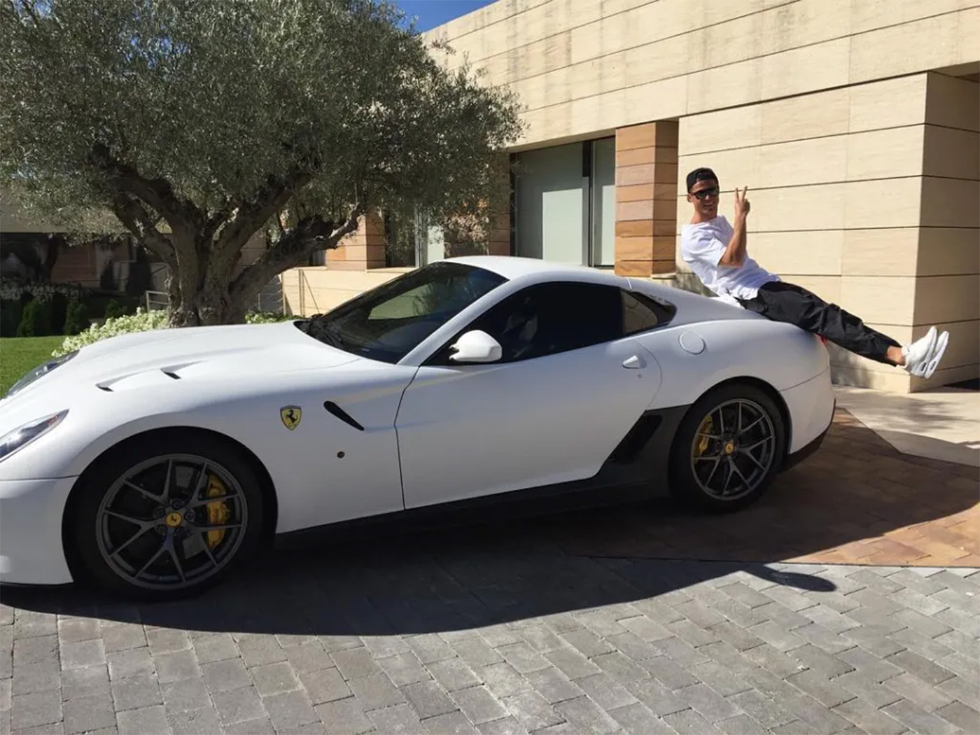 Cristiano Ronaldo, în cel mai pur stil Ion Țiriac. Nu mai știe câte mașini de lux are: „Am pierdut numărătoarea”