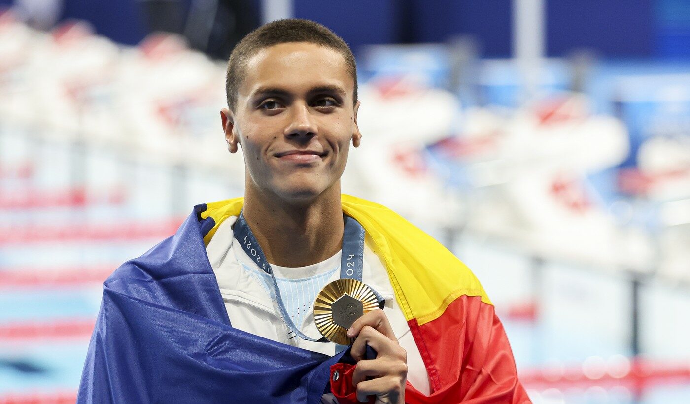 David Popovici le-a povestit francezilor cel mai emoționant moment al vieții sale: „Regret că nu am plâns. A fost un puternic sentiment patriotic!”