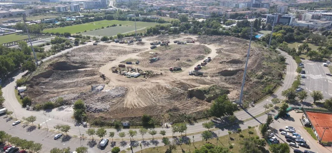 Dezmembrarea pentru noul stadion de 140.000.000 de euro a dat roade: scaunele, turnicheții și nocturna au fost reutilizate!