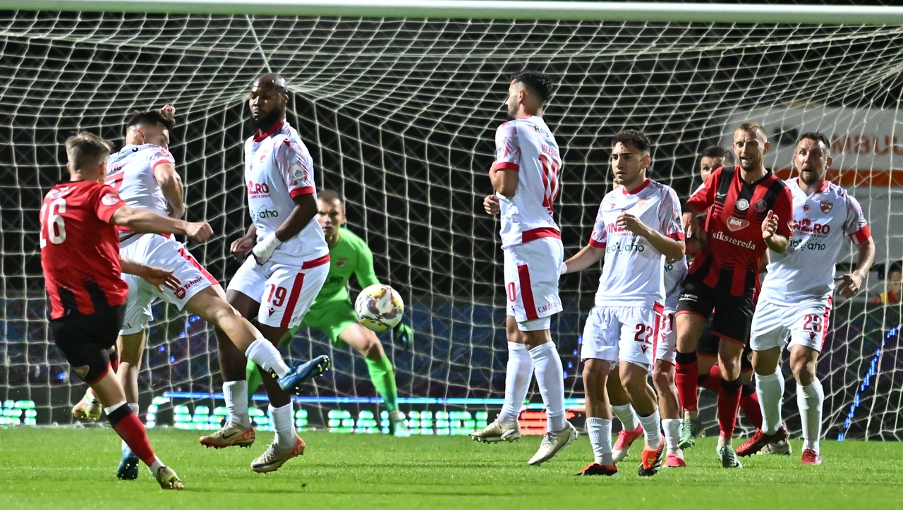 Dinamo – Csikszereda 4-0, în etapa cu numărul 16 din Superliga. „Câinii” se impun fără drept de apel și urcă pe podium