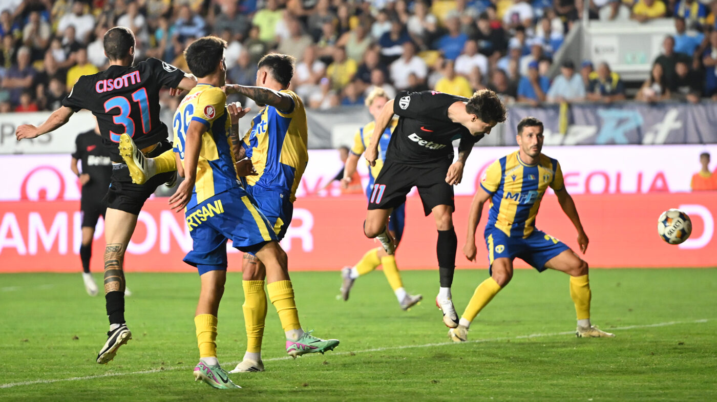 FCSB – Petrolul Ploiești Live Text Online, de la ora 20:30, în etapa 17 din Superliga. Echipele de start. Campioana poate ajunge „în buza” play-off-ului