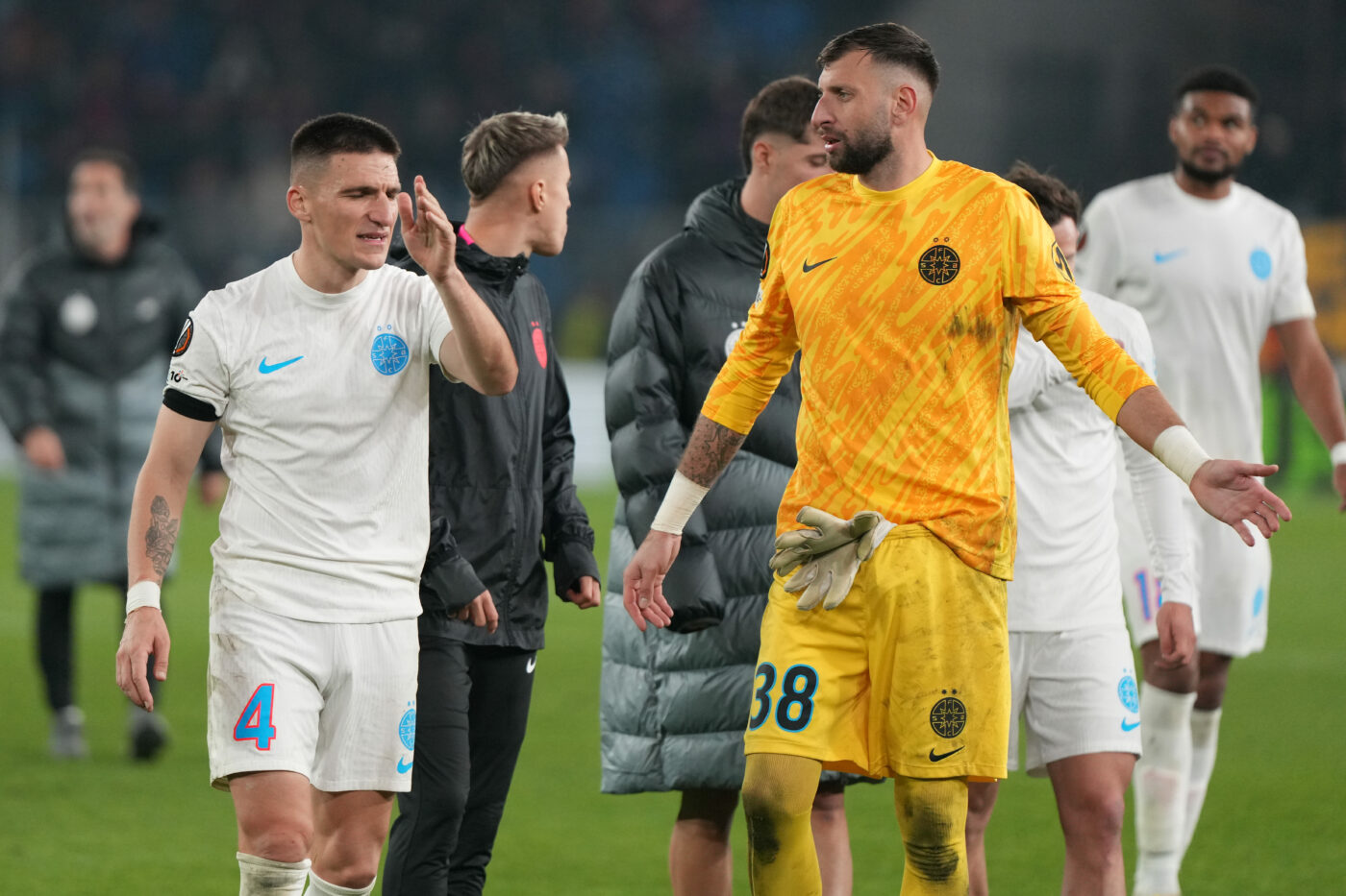 FCSB-intra-in-infernul-de-o-luna.-Ce-program-de-cosmar-are-echipa-lui-Charalambous-si-Pintilii-1-1400x933.jpg