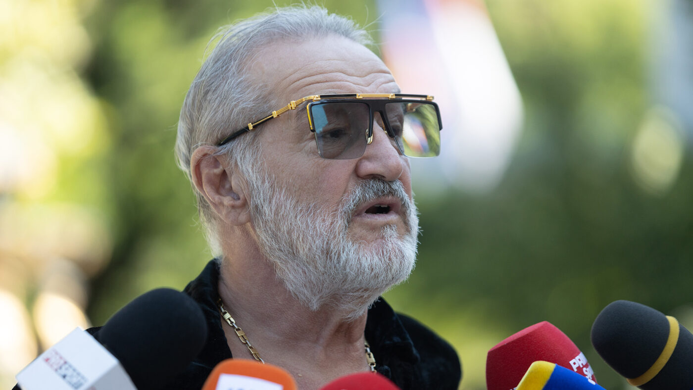 Gigi Becali a turbat în direct și a început să țipe la TV: „Pentru ce dai, bă?”