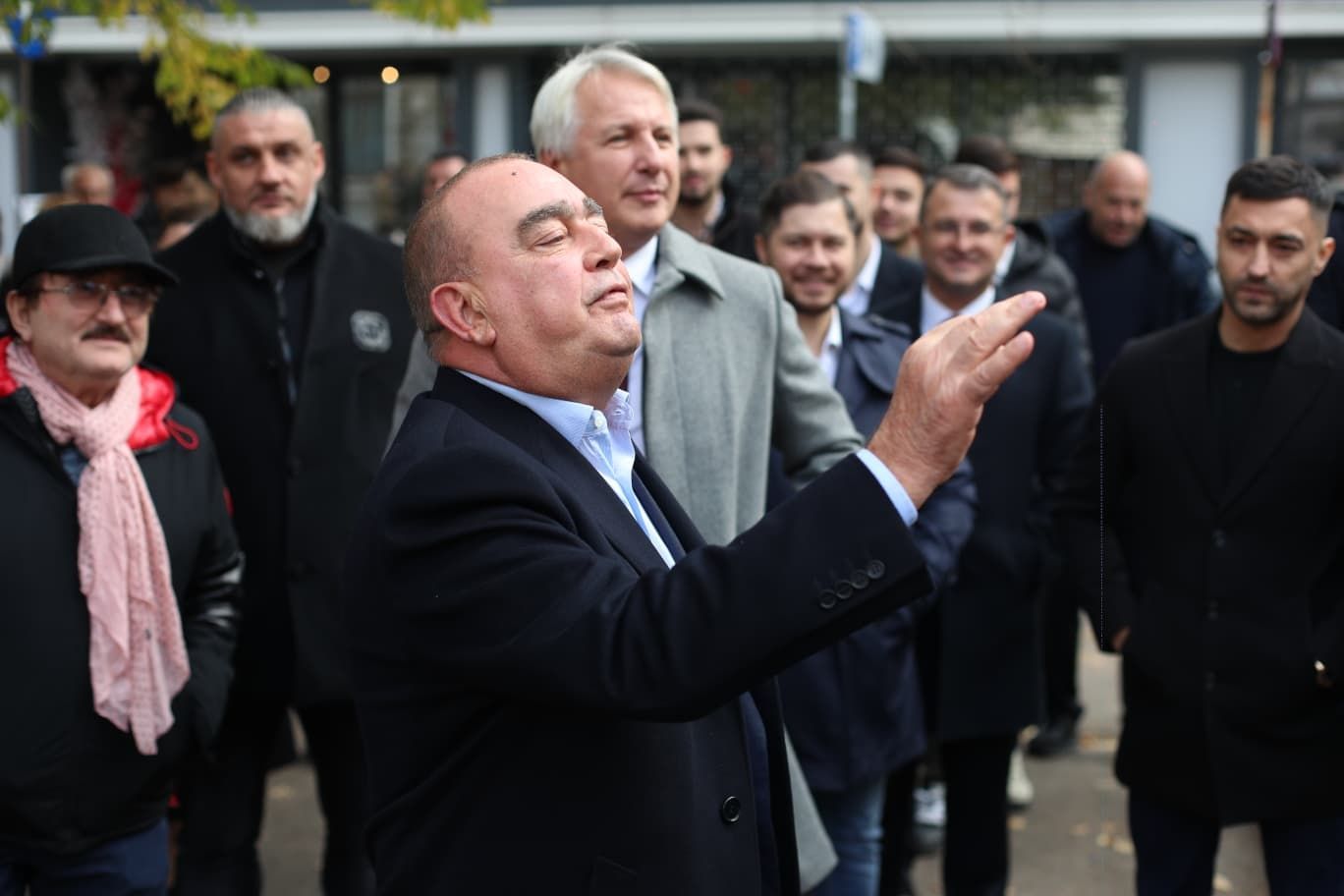 Gigi Nețoiu, candidatură cu fast la Primăria Capitalei! Muzica de petrecere și artiști consacrați au încins atmosfera