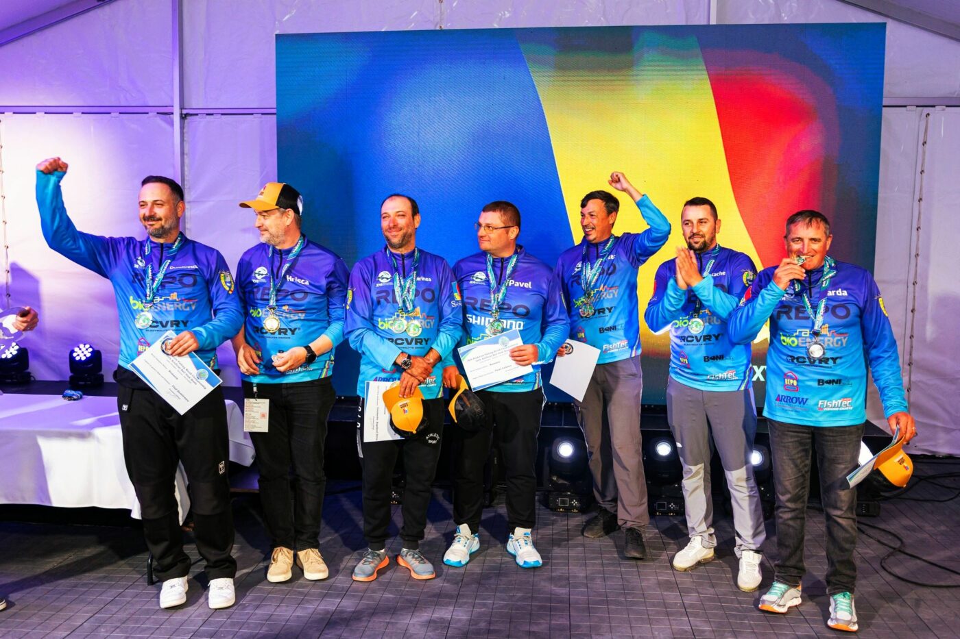Halucinant! România a ieșit campioană și vicecampioană mondială în sportul milionarilor, dar sportivii n-au încasat niciun ban. EXCLUSIV