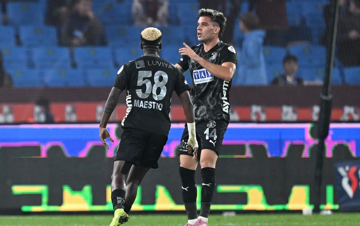 Ianis-Hagi-a-dat-lovitura-in-Turcia-dupa-golul-senzational-cu-Trabzonspor.jpg