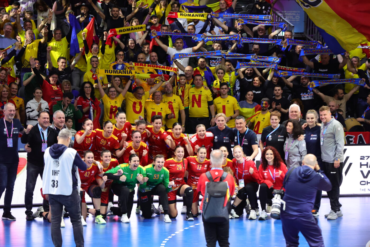 Maghiarii-au-vazut-Romania-–-Japonia-si-au-reactionat-imediat.-Romania-va-intalni-Ungaria-in-Grupele-Principale-de-la-Campionatul-Mondial-1400x933.jpeg