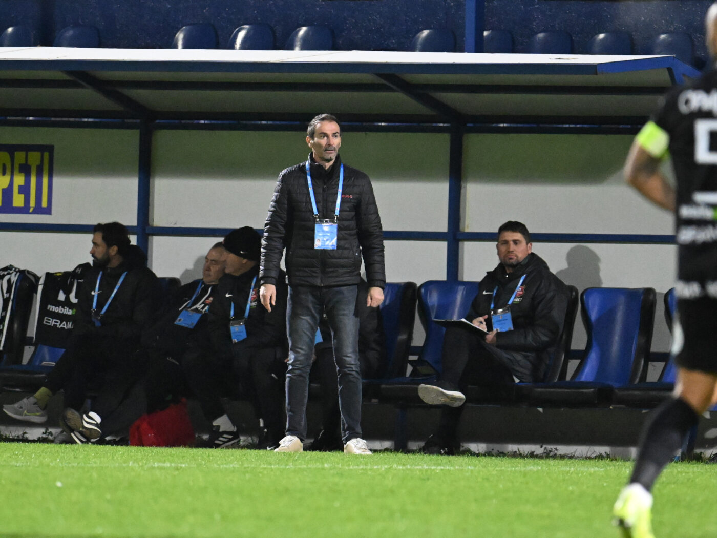 Măldărășanu, ironia serii despre faza controversată de la penalty: „N-a căzut de bătrânețe!”