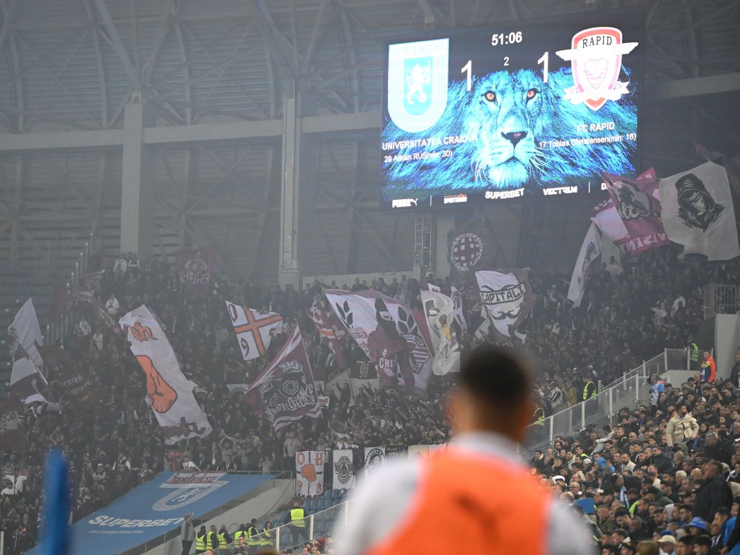 Măsuri drastice aplicate în urma incidentelor de la derby-ul Universitatea Craiova – Rapid. Ce s-a întâmplat în galeria giuleşteană