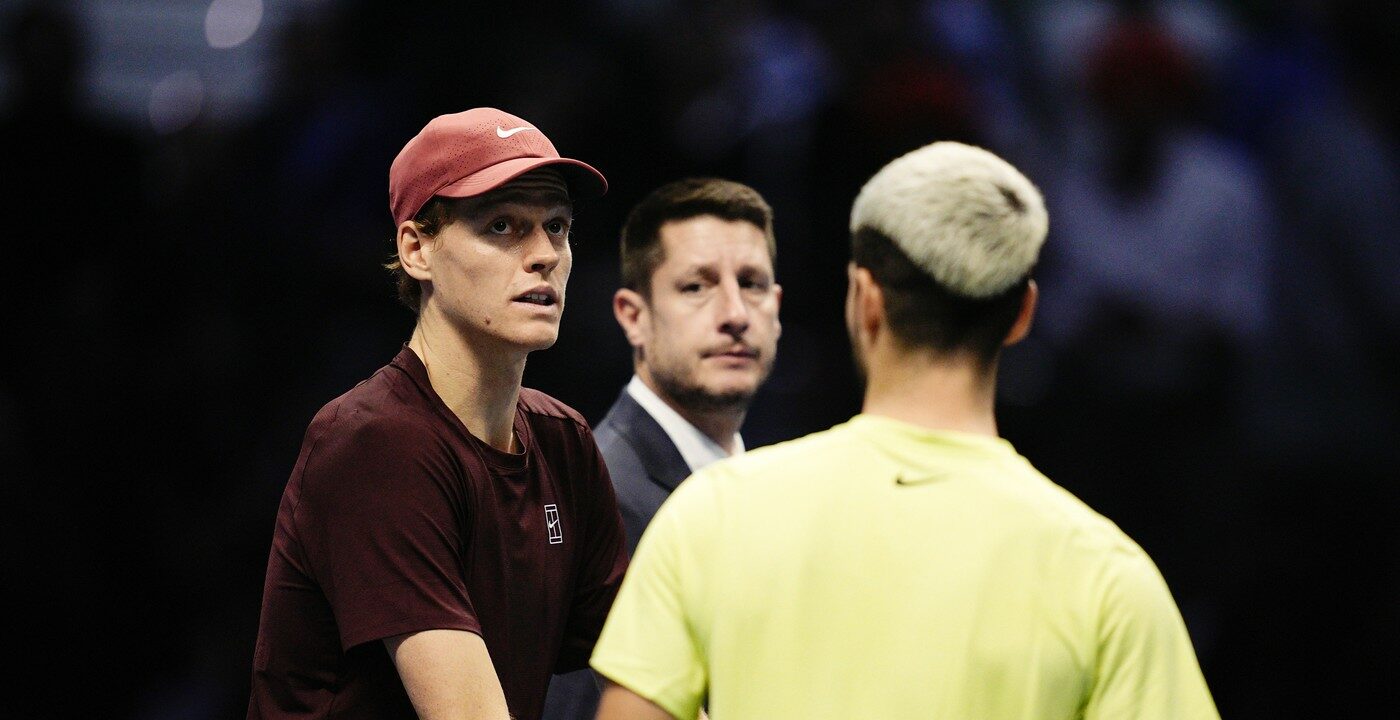 Momente de groază la meciul Jannik Sinner – Carlos Alcaraz! După ce doi spectatori au decedat, încă unei persoane i s-a făcut rău la Turneul Campionilor, chiar în timpul finalei. VIDEO