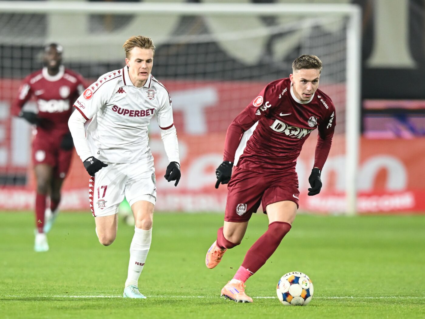 Oferta umilitoare a lui Gigi Becali pentru transferul lui Louis Munteanu i-a înfuriat pe cei de la CFR Cluj. Răspunsul a venit imediat!