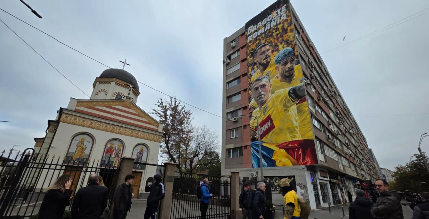 Primele imagini cu muralul din București al fotbaliștilor naționalei: „Din dragoste pentru România”