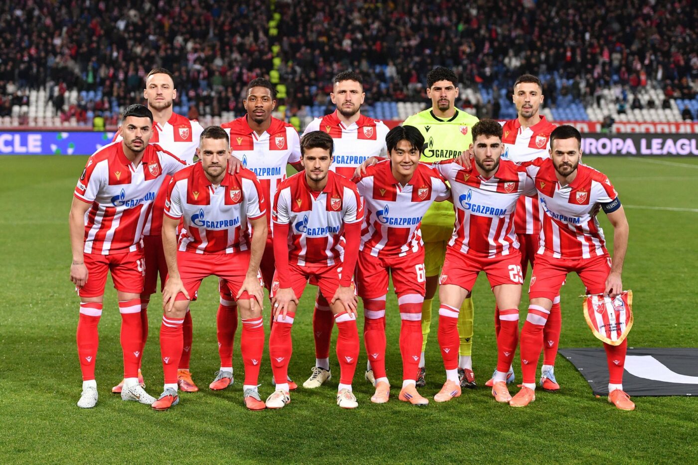 Rade-ciob-de-oala-sparta.-Sarbii-se-bucurau-ca-FCSB-a-facut-egal-dar-Steaua-Rosie-Belgrad-a-comis-o-si-mai-rau-1400x933.jpg