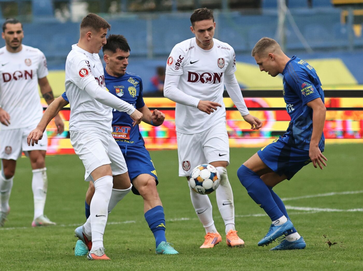 Se schimbă totul! Un club a intrat în fortă și e gata să deturneze transferul starului de la CFR Cluj, pe care FCSB l-a ratat