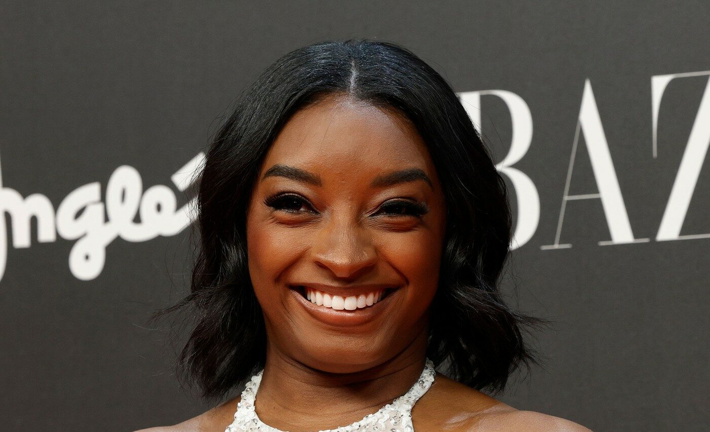 Simone-Biles-dezvaluie-cum-s-au-purtat-parintii-ei-cu-ea-Niciodata-nu-au-facut-asta-e1762952369901.jpg