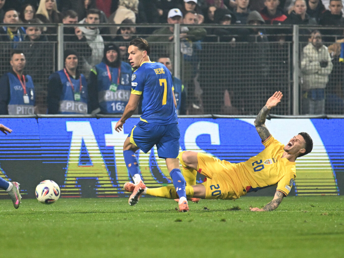 Toate variantele barajului de Mondial pentru România după înfrângerea 1-3 cu Bosnia-Herțegovina: ce adversari ne așteaptă, unde jucăm și când!