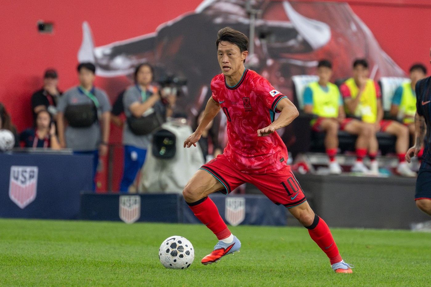 Un fotbalist de la Mainz a fost pregătit de antrenorul Craiovei, Filipe Coelho, şi i-a lăsat o impresie deosebită: „A fost uimitor”