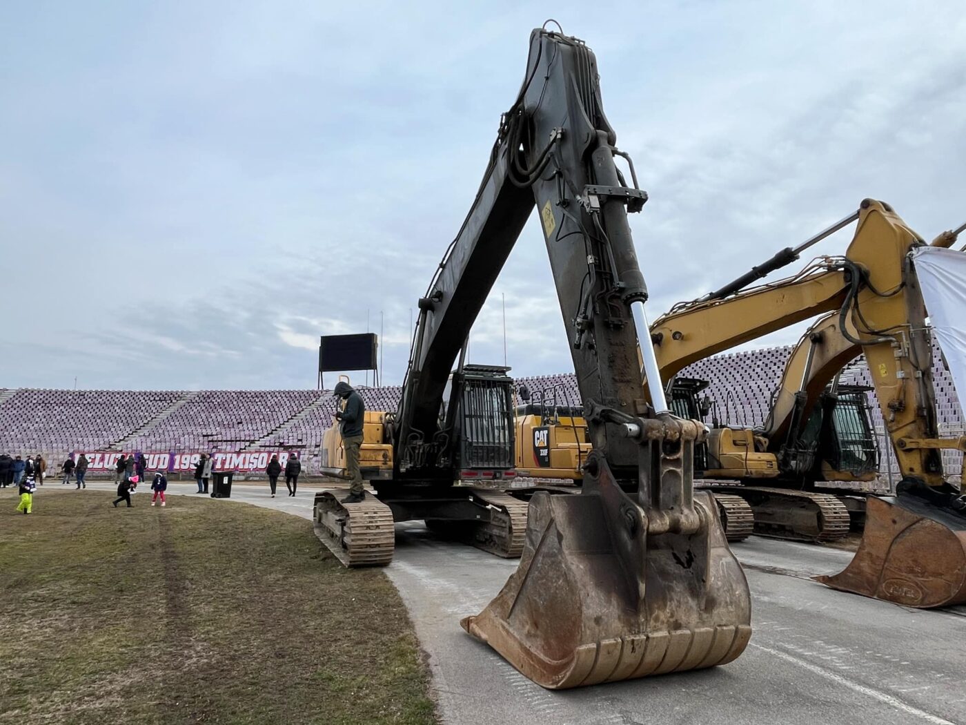 Noul stadion ”Dan Păltinișanu” rămâne blocat! Compania Națională de Investiții, obligată să reevalueze ofertele de la licitație!