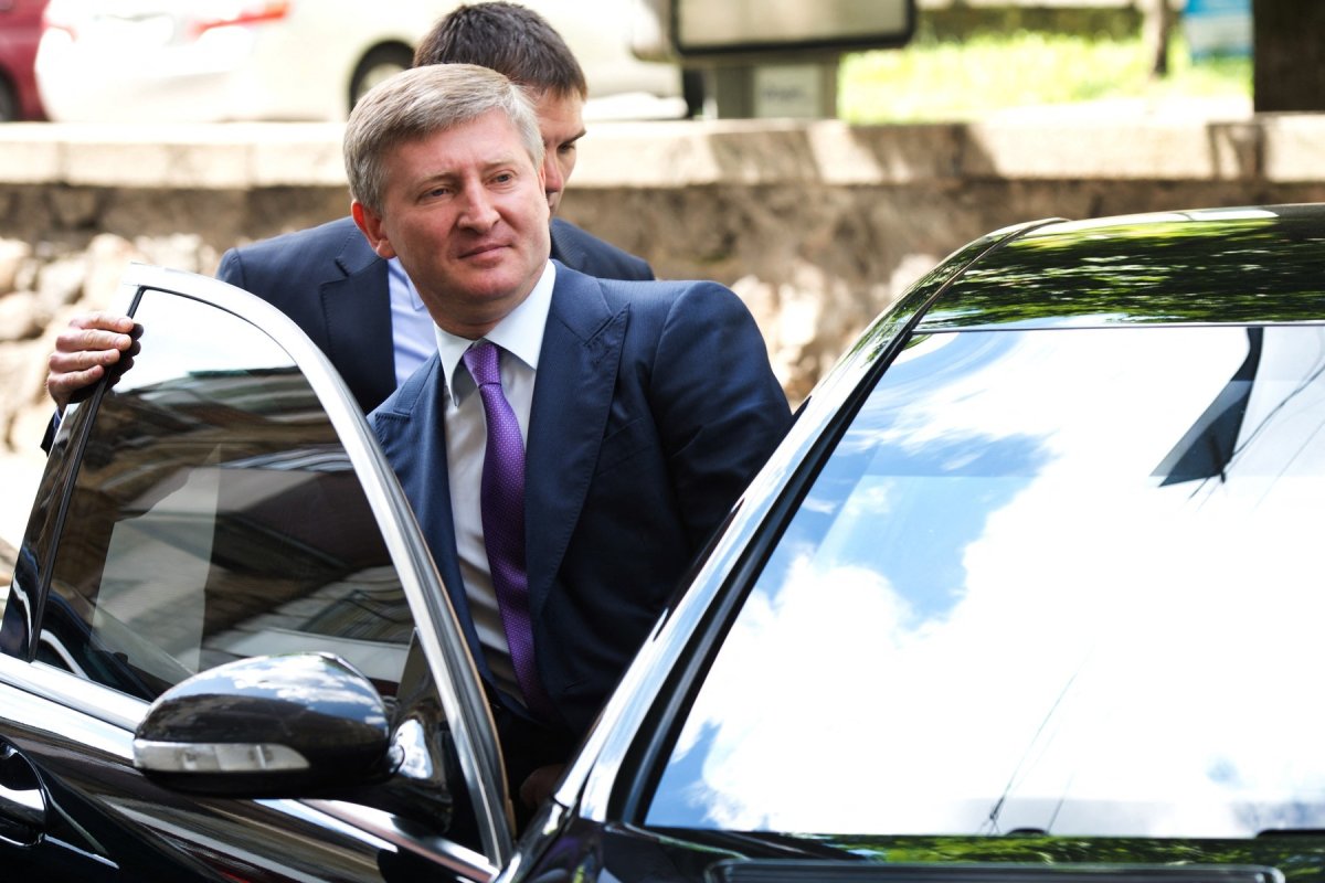 Rinat Ahmetov îşi extinde imperiul afacerilor din România cu o viteză ieşită din comun. E gata parcul fotovoltaic Văcăreşti, în care a băgat 60.000.000 de euro