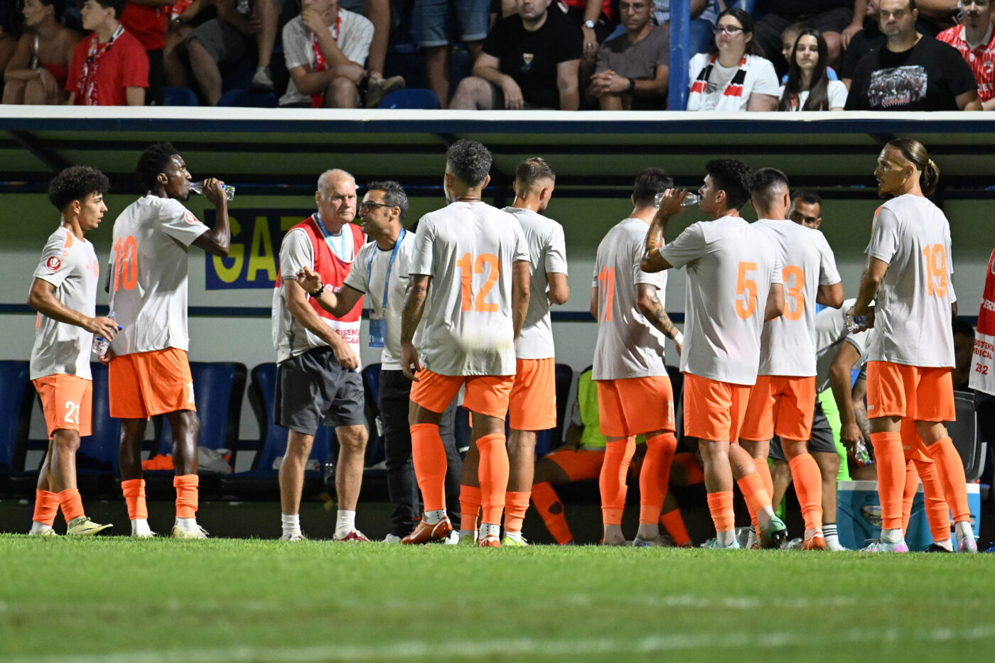 „M-am angajat în staff la Metaloglobus ca să culeg informații pentru a câștiga la pariuri”. Confesiunea zguduitoare a oficialului din Superliga cu zeci de mii de euro mizați pe etapă în Superliga. EXCLUSIV
