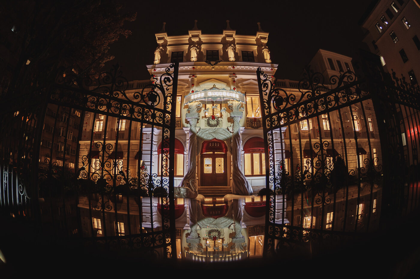 COMUNICAT. TOFF Galleries aprinde luminile de Crăciun la Palatul Știrbei și inaugurează o nouă eră a luxului în România