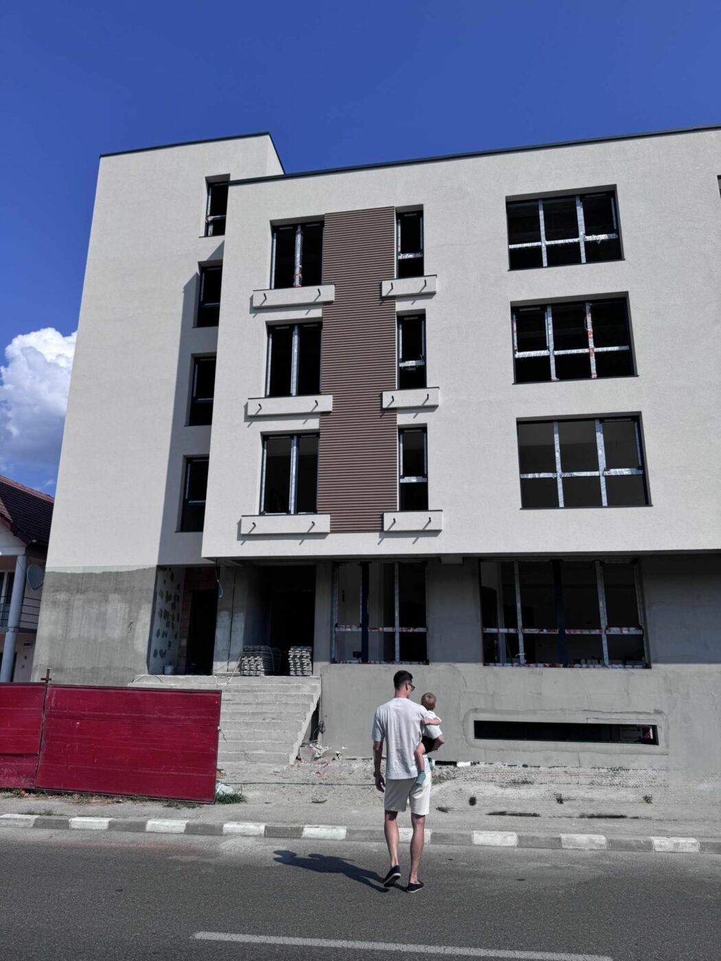 A dat lovitura cu 20 de apartamente în Râmnicu Vâlcea și a încercat un nou tun imobiliar. Realitatea, însă, a fost diferită: „Lumea s-a speriat”